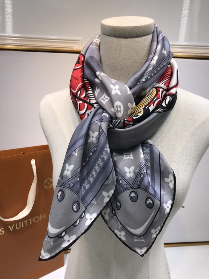 Louis Vuitton Scarf LVS00148